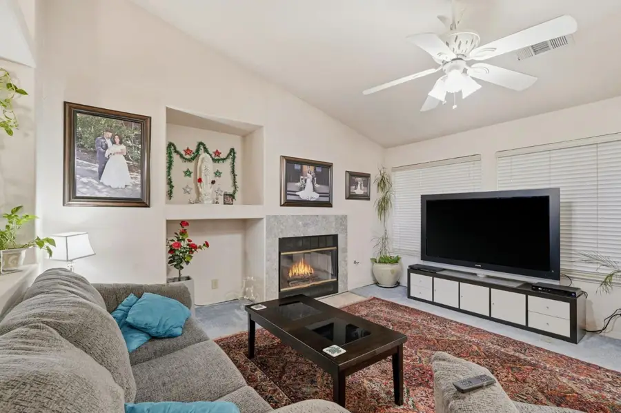 1883 College Greens Drive, Los Banos, CA 93635 - Image #3