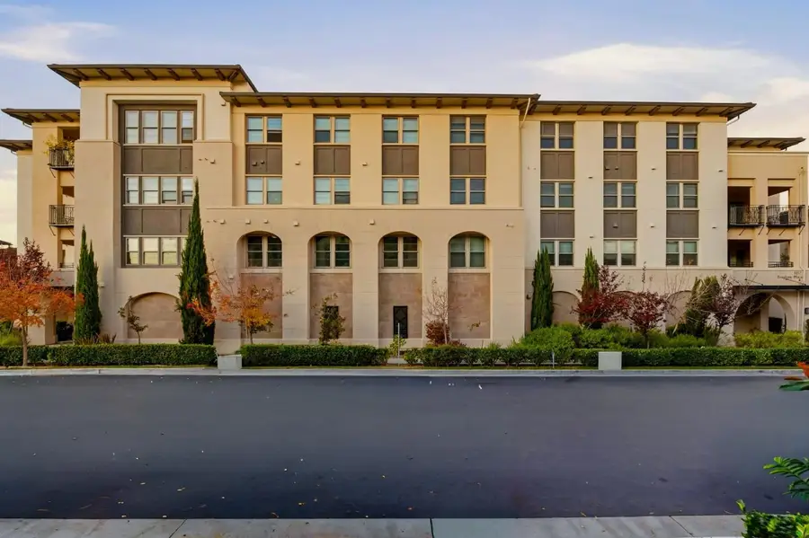 1057 Foxglove Place #202, San Jose, CA 95131 - Image #2