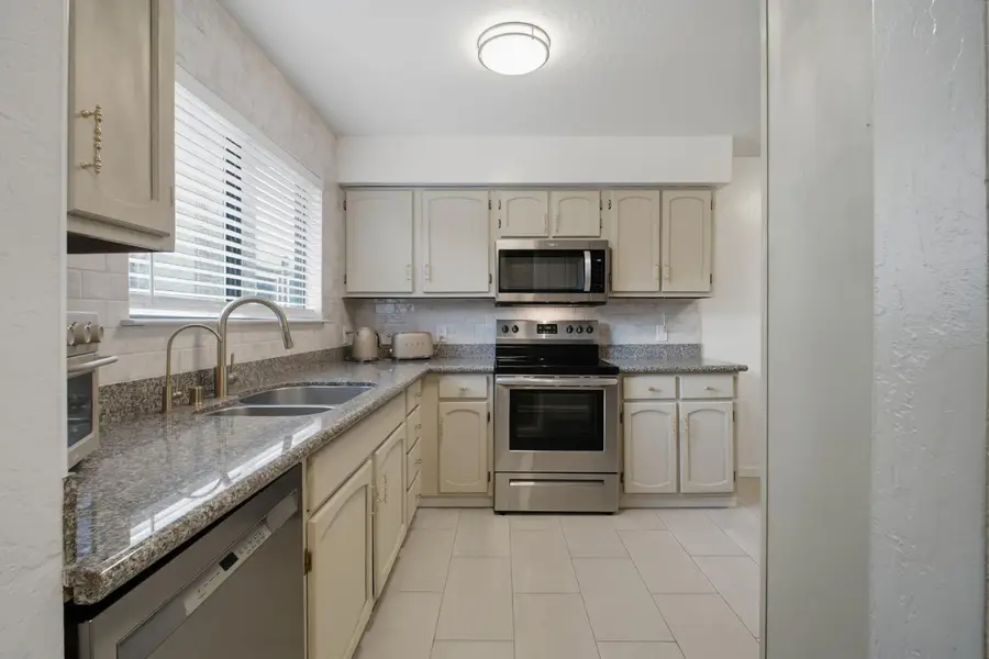 1321 Fruitdale Avenue, San Jose, CA 95126 - #3