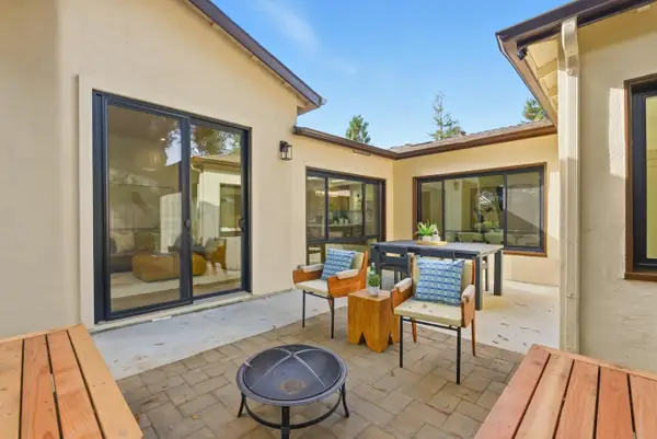 194 Oak Court, Menlo Park, CA 94025