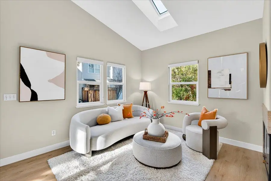 217 Heartwood Lane, Mountain View, CA 94041 - Image #3