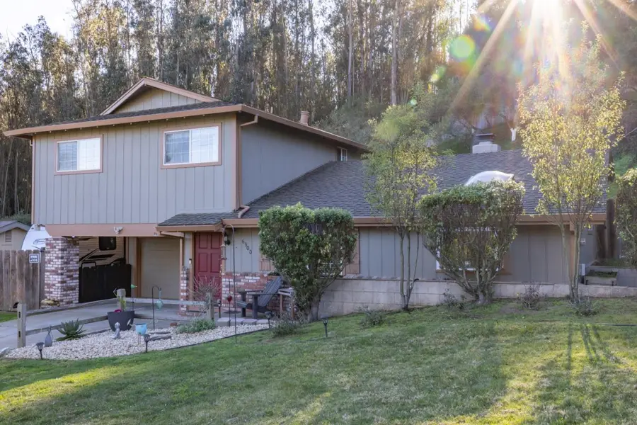 6900 Lakeview Drive, Salinas, CA 93907 - #2