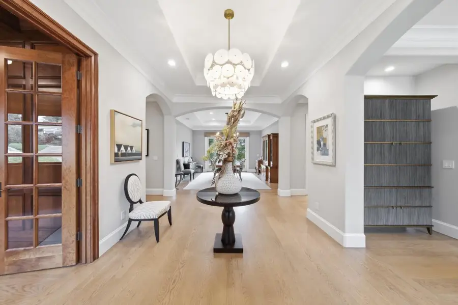 530 Barbara Way, Hillsborough, CA 94010 - Image #2