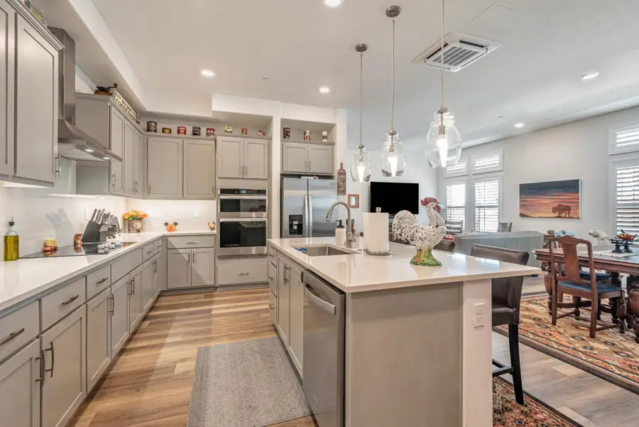 220 Waters Park Circle #201, San Mateo, CA 94403 - Image #2