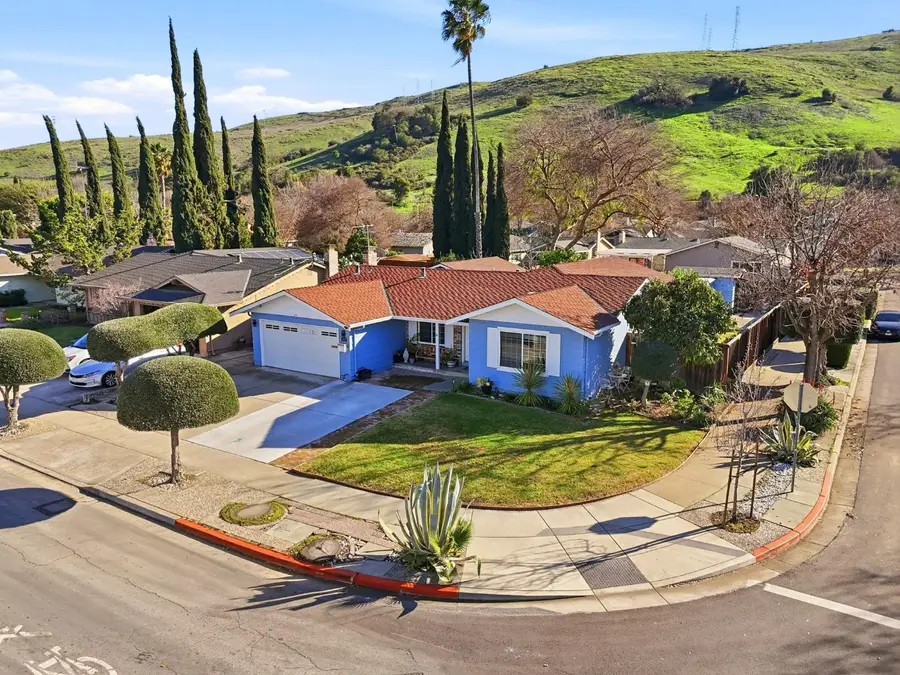 366 Curie Drive Drive, San Jose, CA 95119 - Image #3