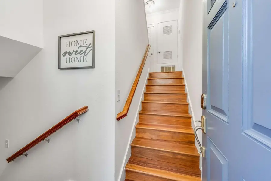 813 Montgomery Street, Mountain View, CA 94041 - Image #3