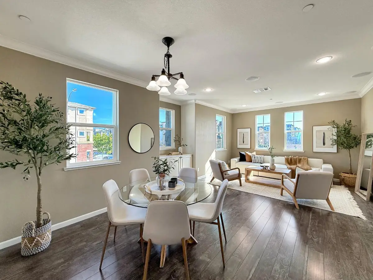 1053 Eagle Way, San Jose, CA 95131 - #1