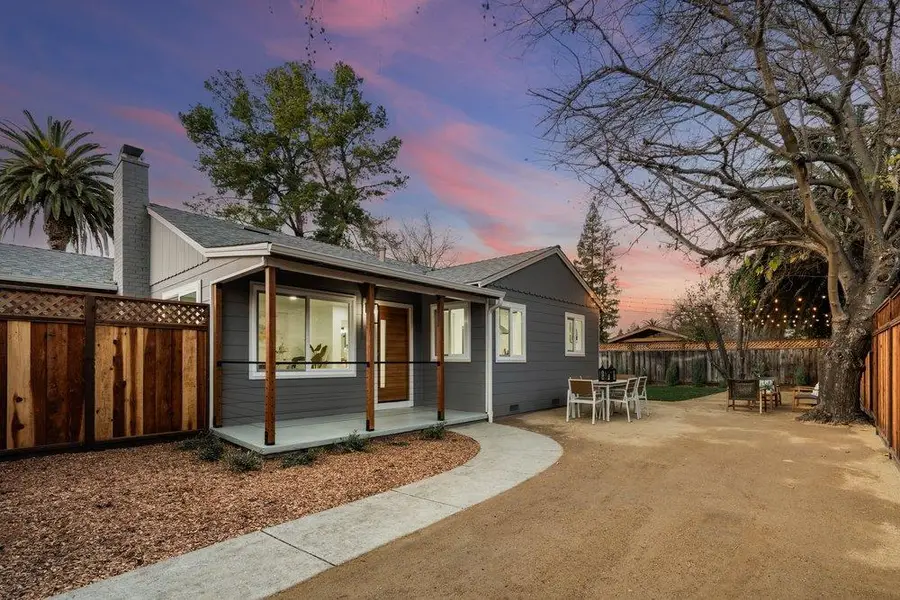 579 Green Manor Court, Palo Alto, CA 94301 - Image #3