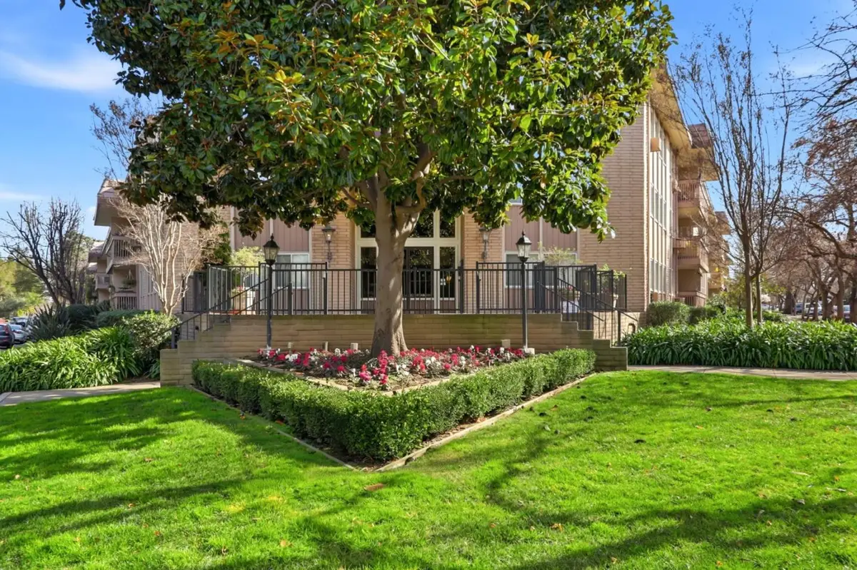 150 W Edith Avenue #13, Los Altos, CA 94022 - Image #1