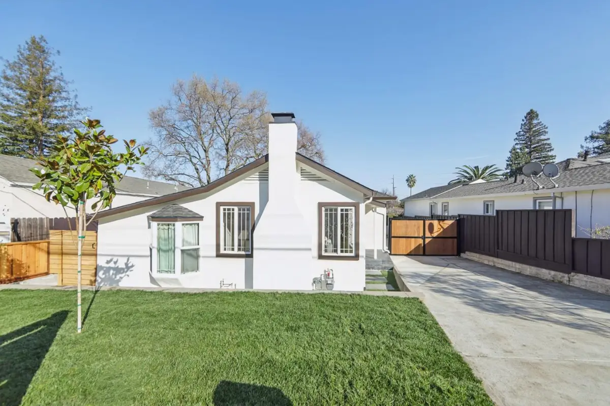 725 Alameda De Las Pulgas, Redwood City, CA 94061 - Image #1