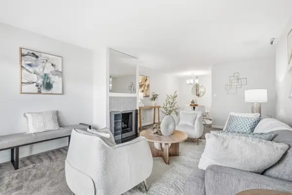 400 Ortega Avenue #216, Mountain View, CA 94040