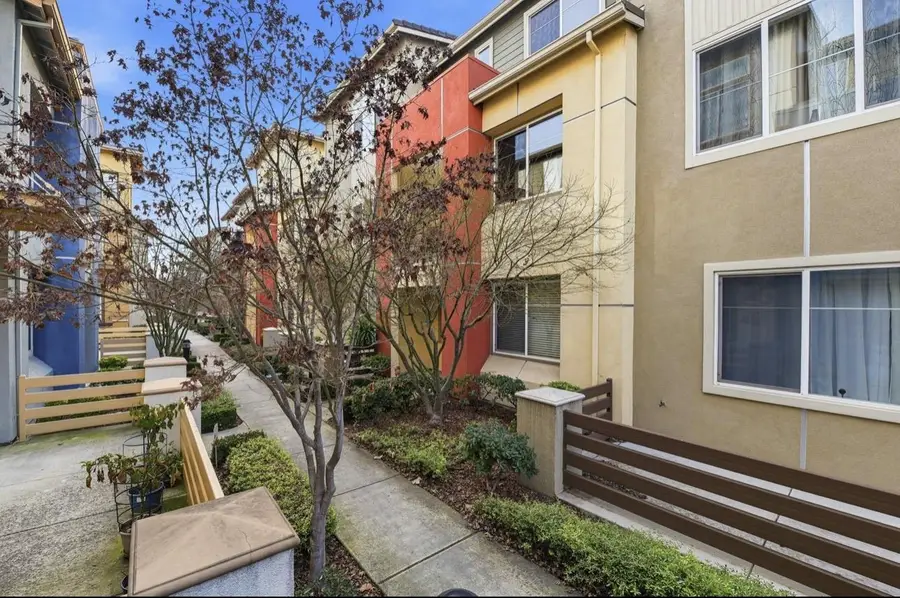1053 El Capitan Terrace, Sunnyvale, CA 94085 - Image #2