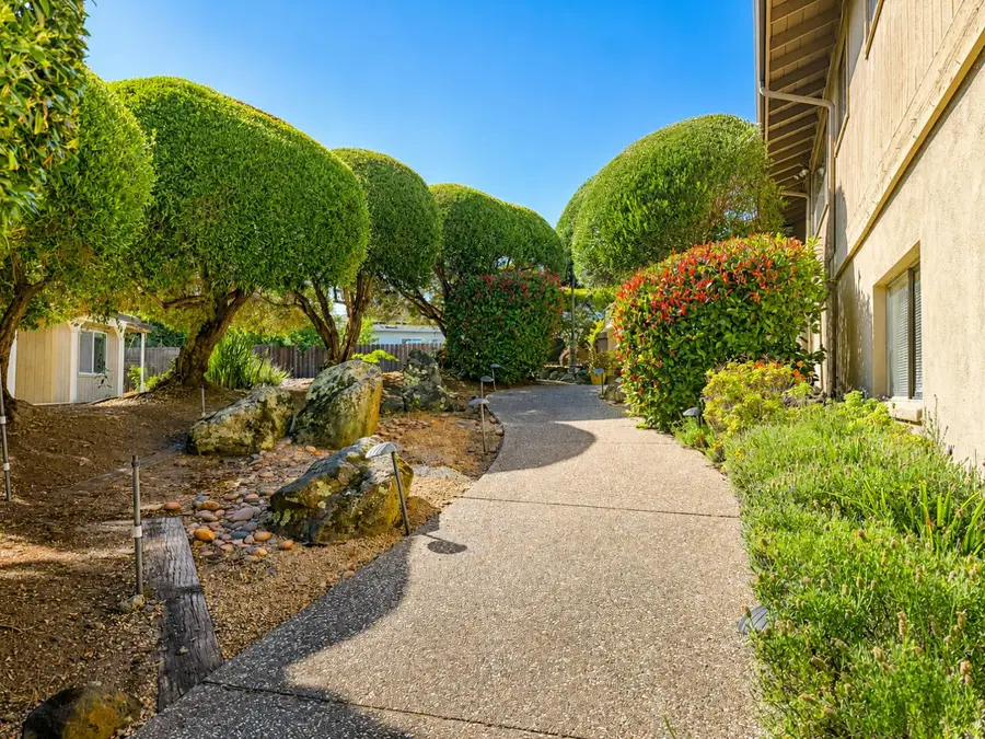 300 Ridgeway Road, Woodside, CA 94062 - #2