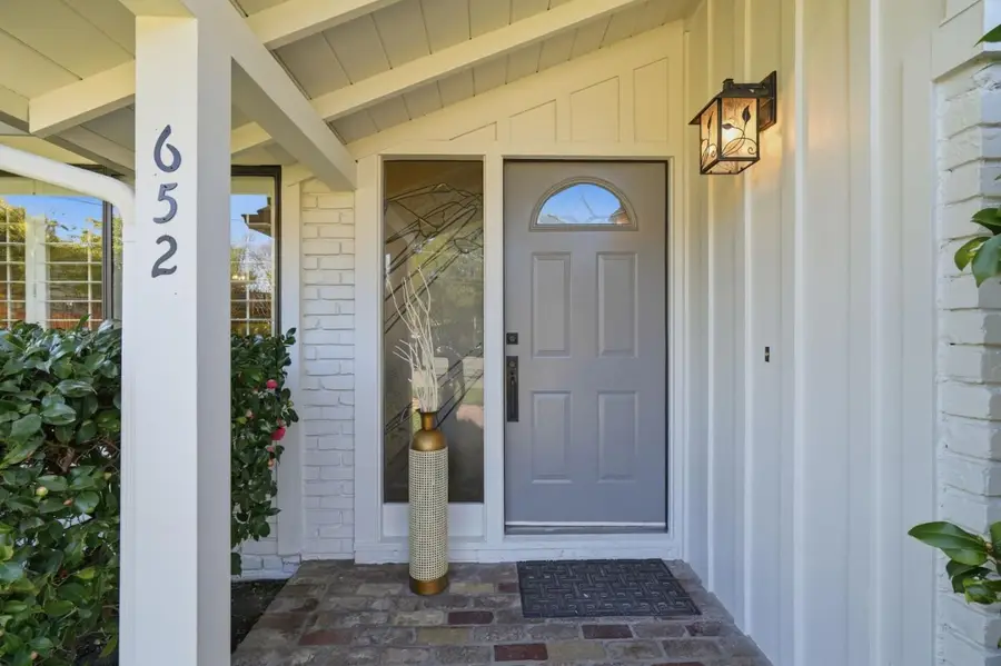 652 Rosewood Court, Los Altos, CA 94024 - Image #2