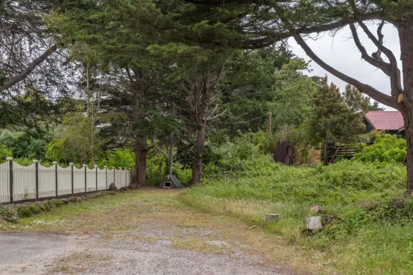 0000 Oak Avenue, Moss Beach, CA 94038