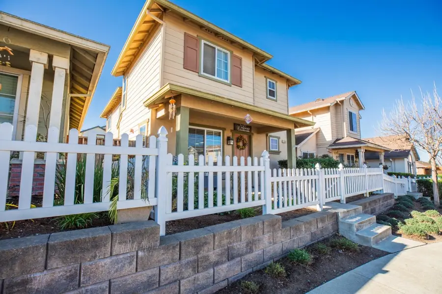 12782 Rogge Village Loop, Salinas, CA 93906 - Image #2