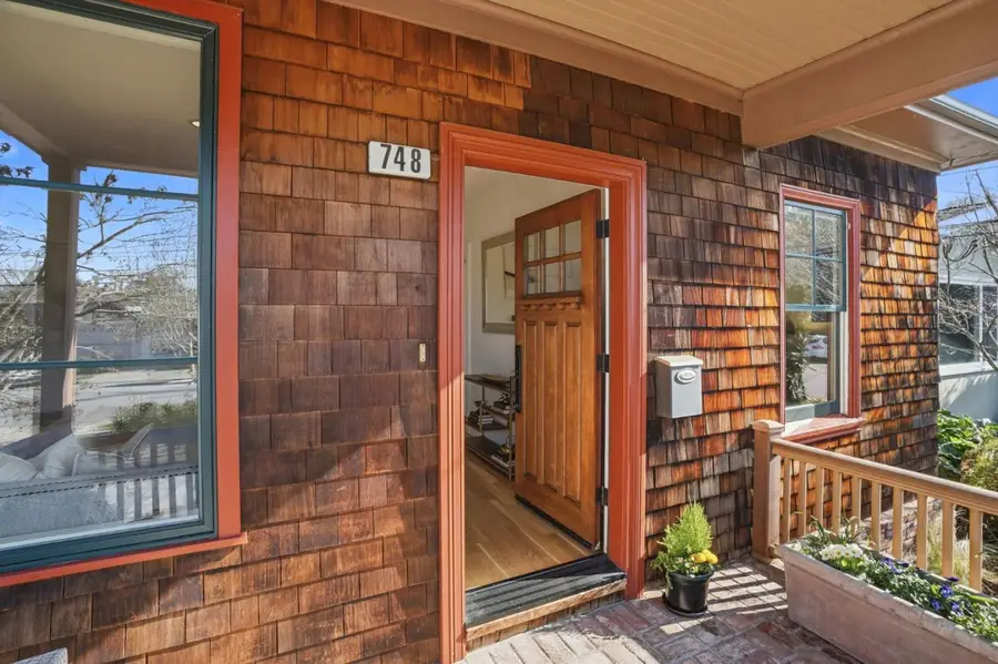 748 Laurel Avenue, Burlingame, CA 94010 - #3