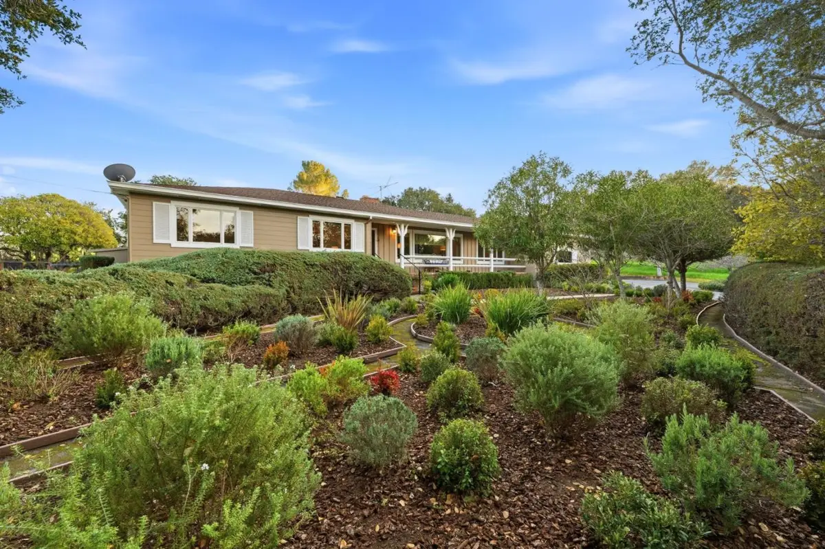 135 Harcross Road, Woodside, CA 94062 - #1