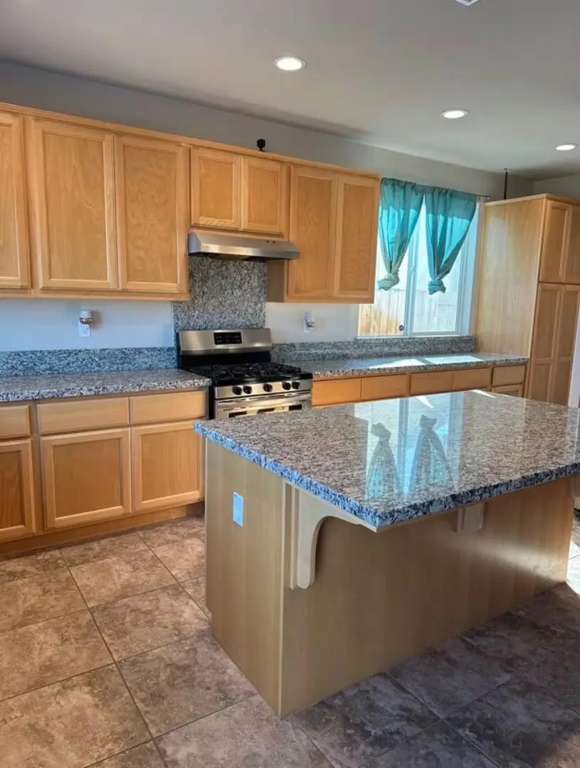 814 Bogdanich Way, Patterson, CA 95363 - Image #3