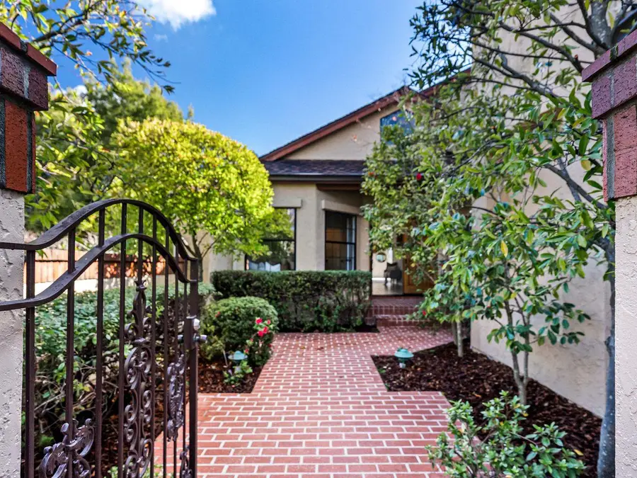 6 Woodridge Court, Redwood City, CA 94061 - #3