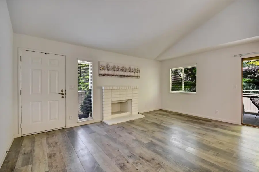 5705 Makati Circle #F, San Jose, CA 95123 - #3