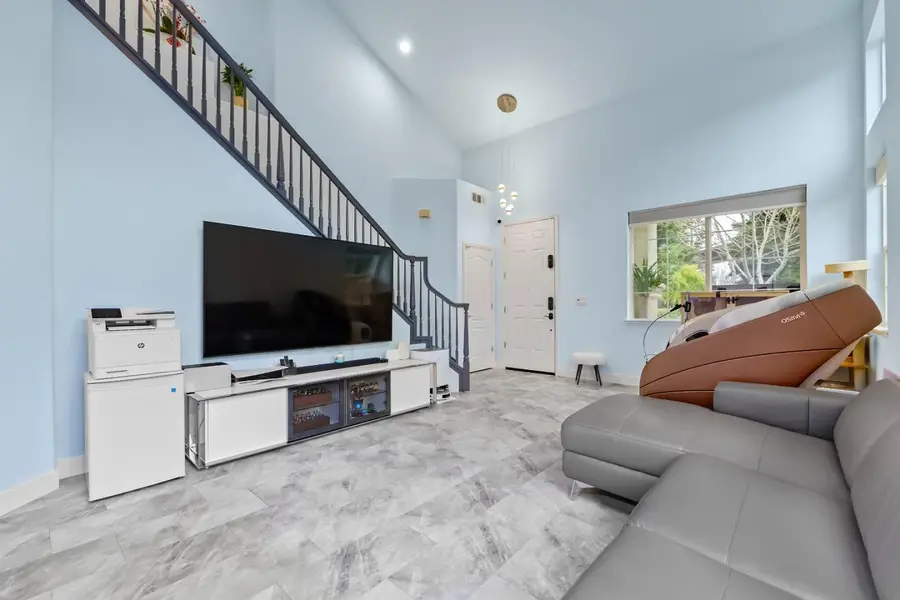 708 Raineer Court, San Leandro, CA 94577 - #3