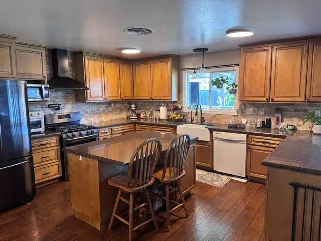 710 Campus Avenue, Salinas, CA 93901 - #3