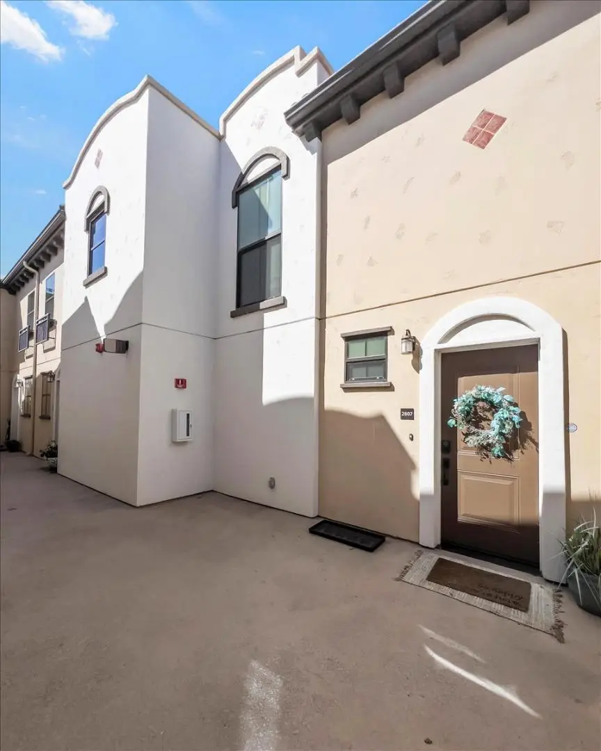 2807 Newhall Street #2807, Santa Clara, CA 95050 - #2