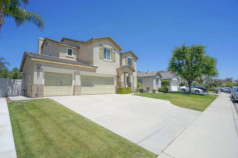 10708 Desert View Place, Bakersfield, CA 93311 - #2
