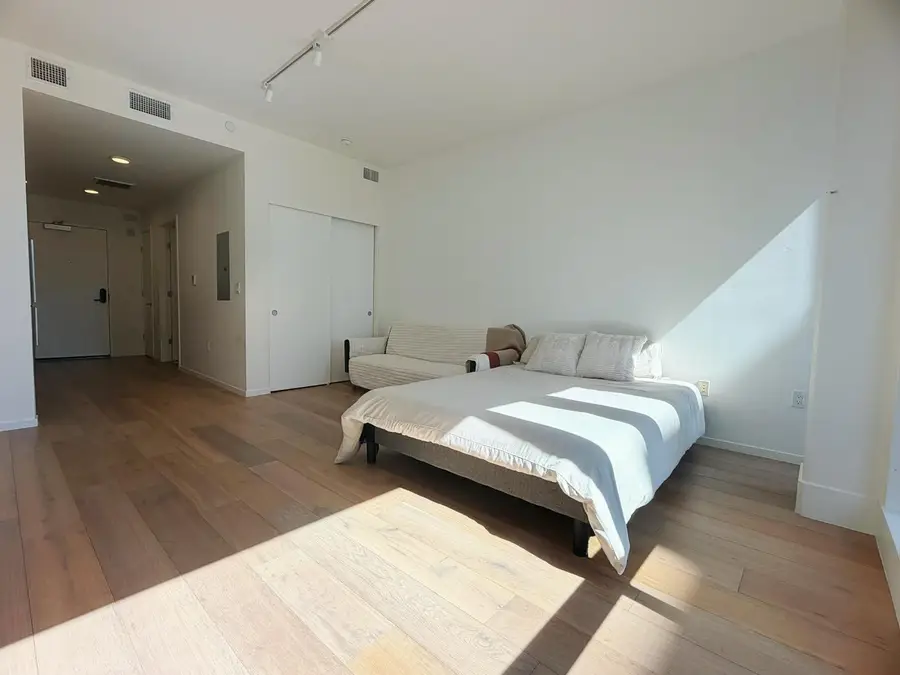 Address Withheld By Seller, San Francisco, CA 94109 - #3