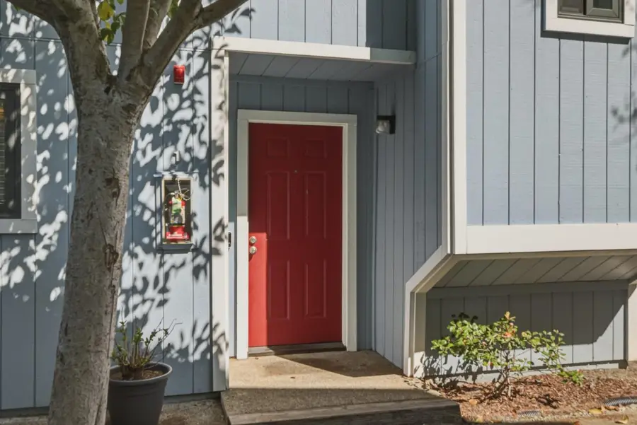 221 N Rengstorff Avenue #1, Mountain View, CA 94043 - #2