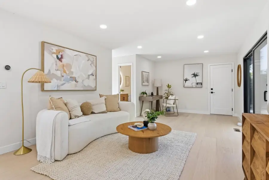 22 Dickens Court, San Carlos, CA 94070 - #3