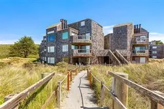 101 Shell Drive #22, Watsonville, CA 95076