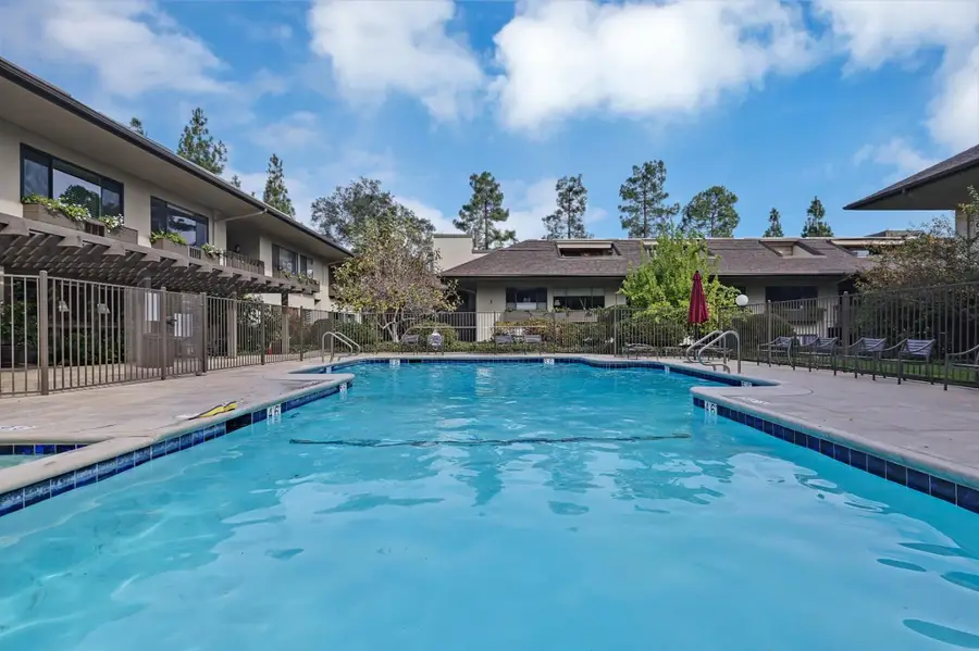 2140 Santa Cruz Avenue #D105, Menlo Park, CA 94025 - #2