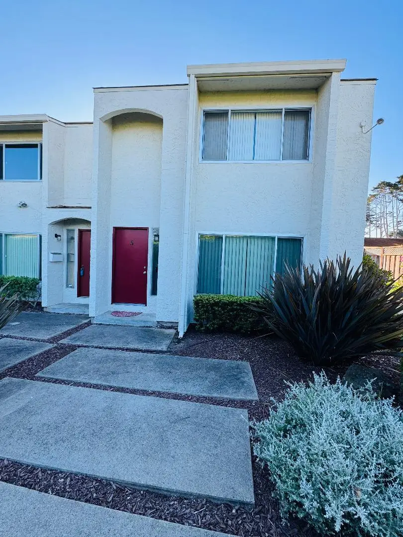 3137 Seacrest Avenue #5, Marina, CA 93933 - #1