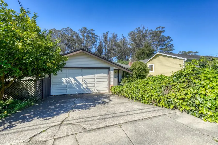 331 San Carlos Avenue, El Granada, CA 94018 - #3