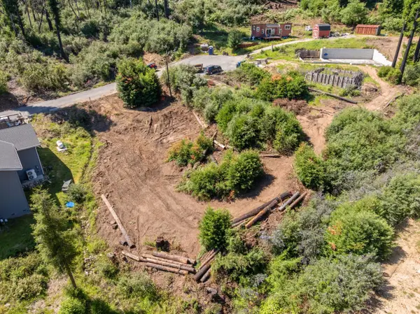 122 Cypress Tree Lane, Boulder Creek, CA 95006
