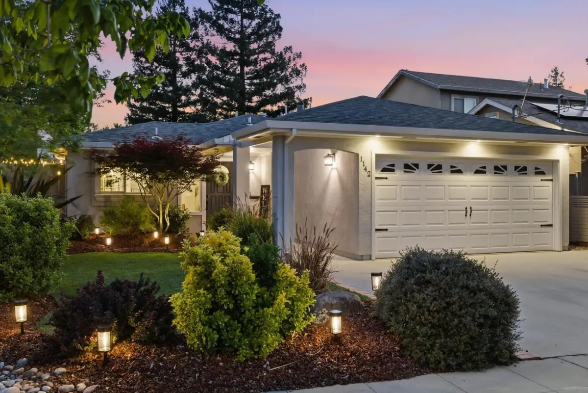 1142 Virginia Avenue, Redwood City, CA 94061 - #1