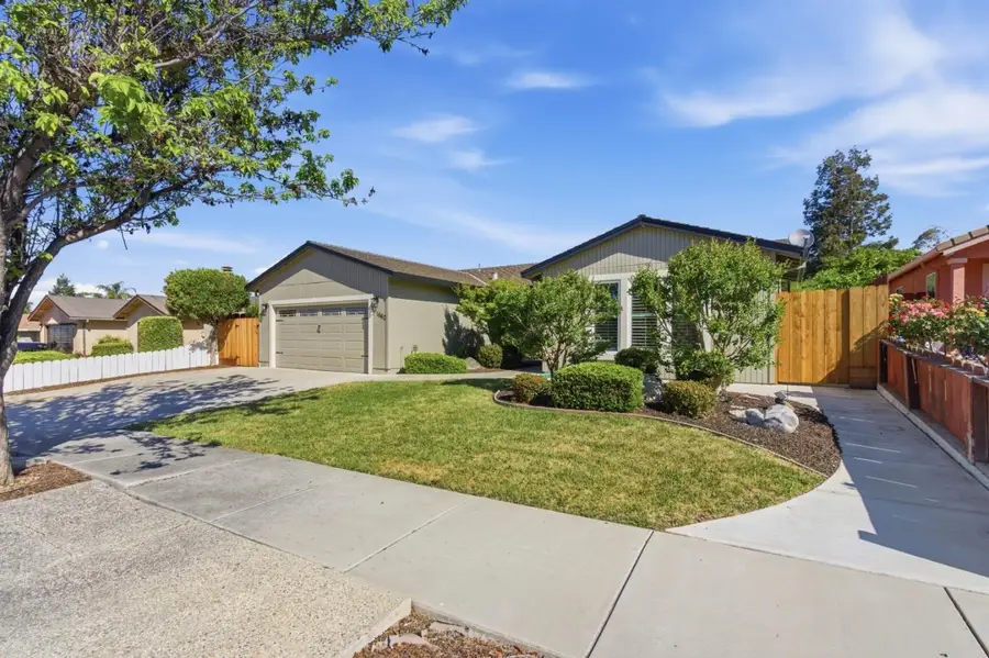 1660 Monte Vista Drive, Hollister, CA 95023 - #2