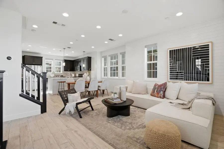 3806 Pyramid Way, Mountain View, CA 94043 - #2