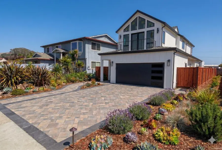 316 Grove Street, Half Moon Bay, CA 94019 - #2