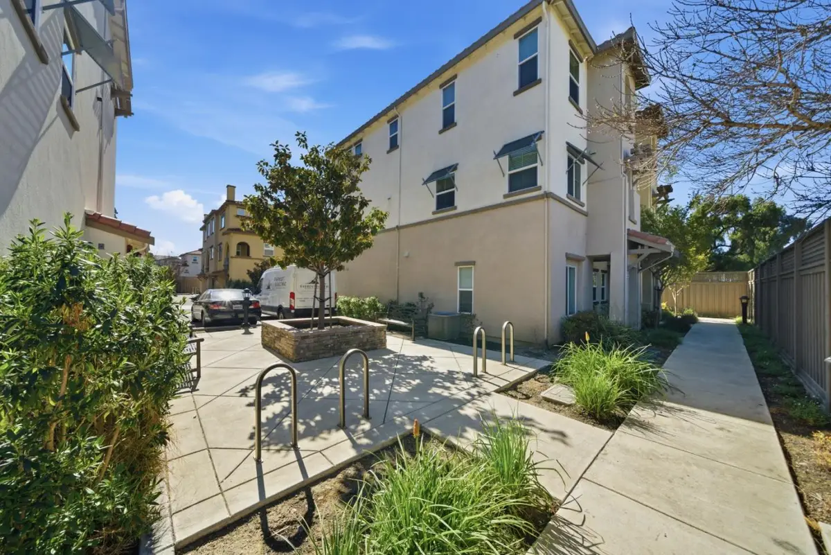 4023 Clydesdale Common, Fremont, CA 94555 - #1