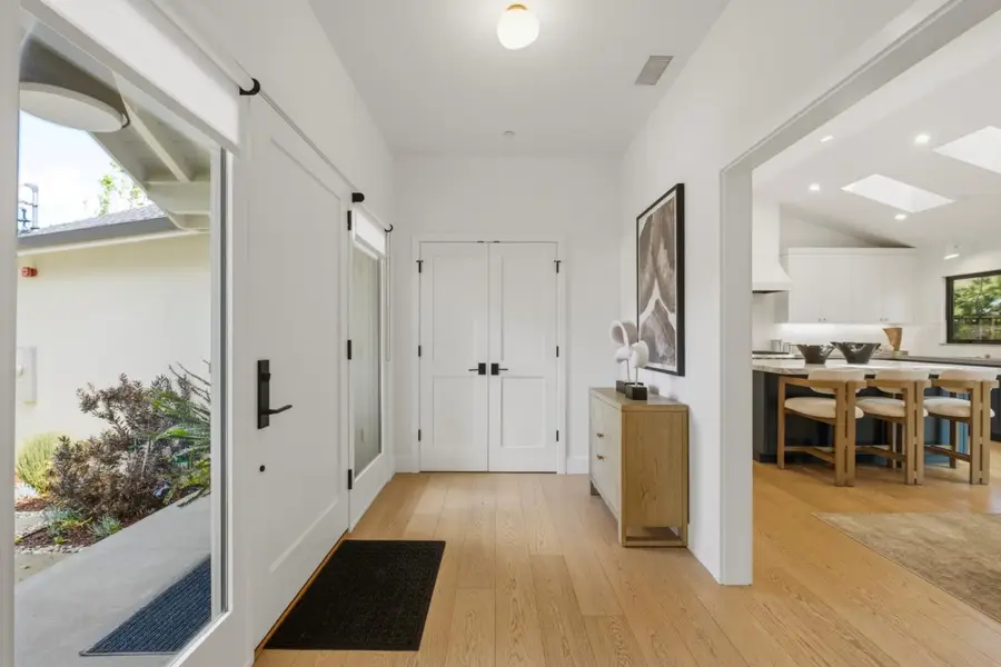 121 Inner Circle, Redwood City, CA 94062 - #3