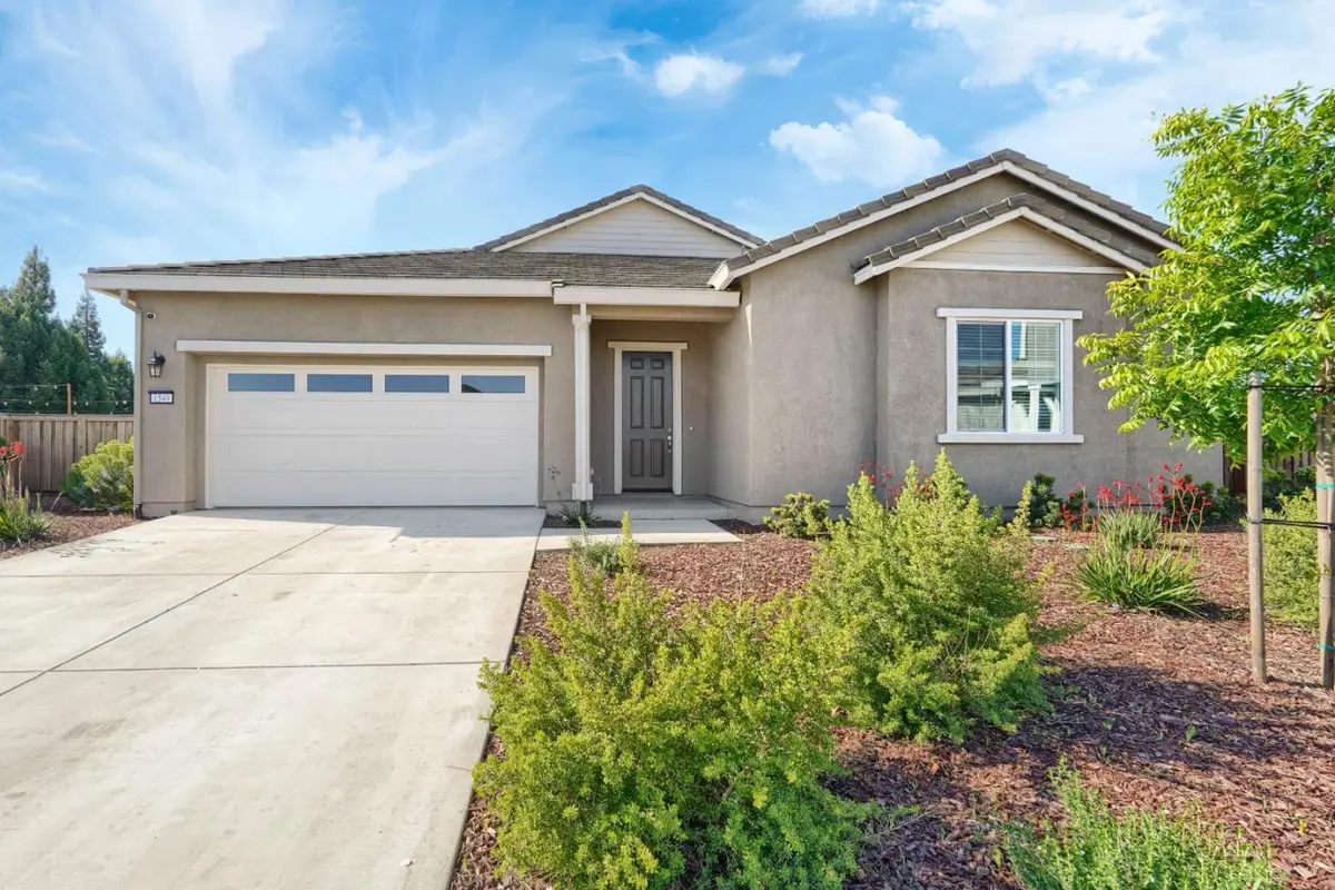 1549 Base Court, Dixon, CA 95620 - #1