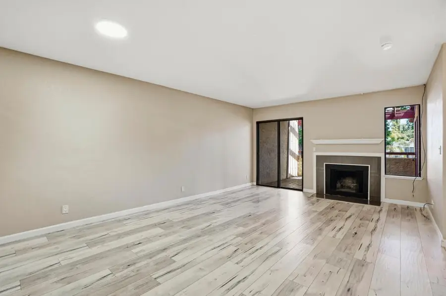 1391 Monument Boulevard #10, Concord, CA 94520 - #3