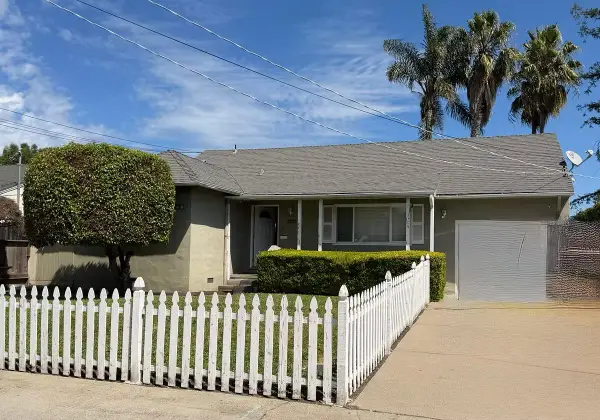 Address Withheld By Seller, Belmont, CA 94002
