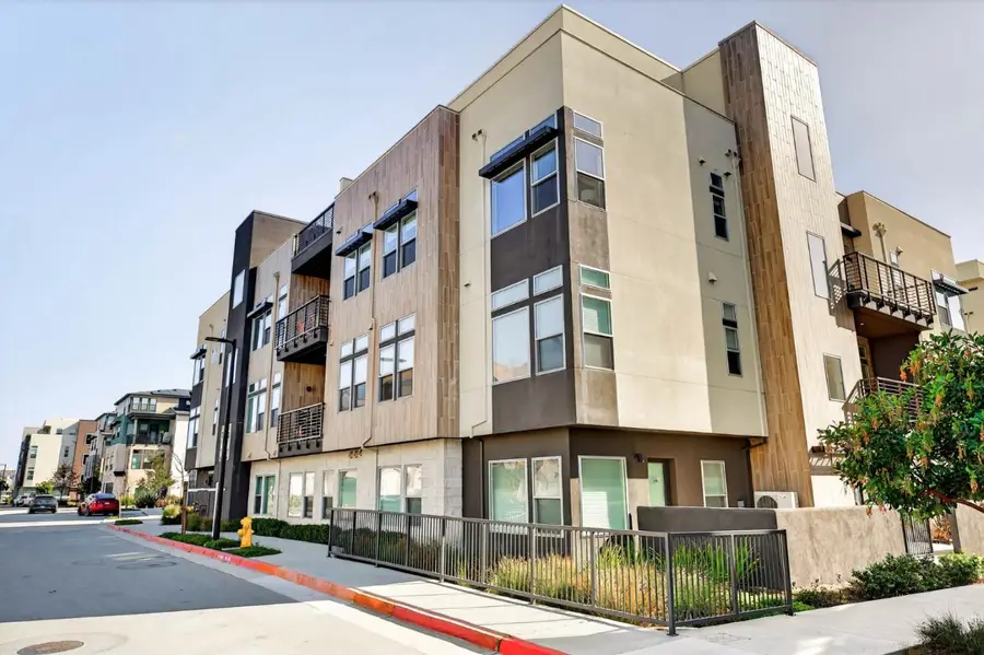 220 Waters Park Circle #304, San Mateo, CA 94403 - #2