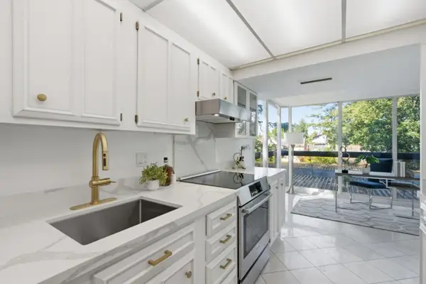 101 Alma Street #201, Palo Alto, CA 94301