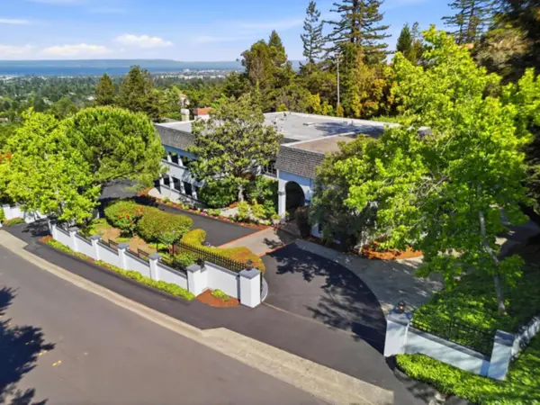 555 Chateau Drive, Hillsborough, CA 94010