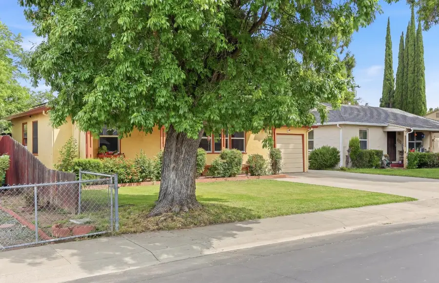 415 E Atlee Street, Stockton, CA 95204 - #3